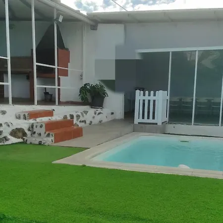 La Casa Del Naranjo Holiday home *